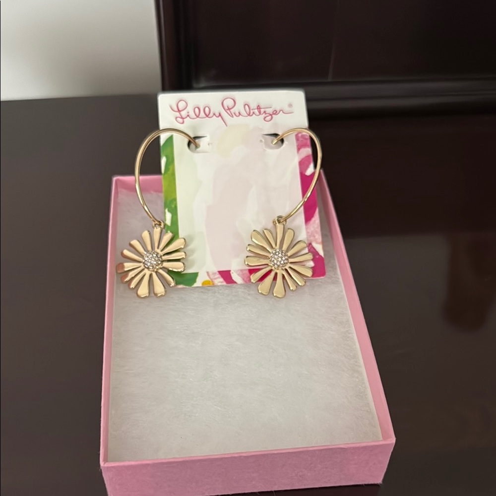 Lilly Pulitzer Gold Daisy Hoop Earrings